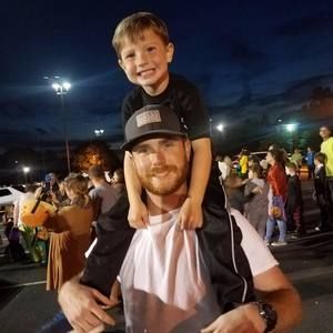 Meet your Posher, Dillon